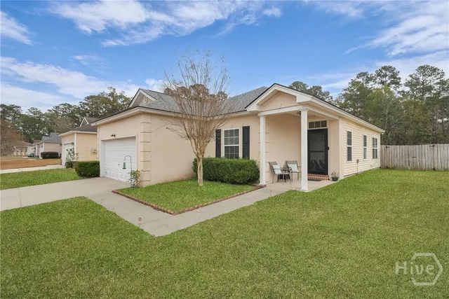 $2,400 | 135 Alexander Way, Richmond Hill, GA 31324