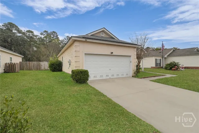 $2,400 | 135 Alexander Way, Richmond Hill, GA 31324