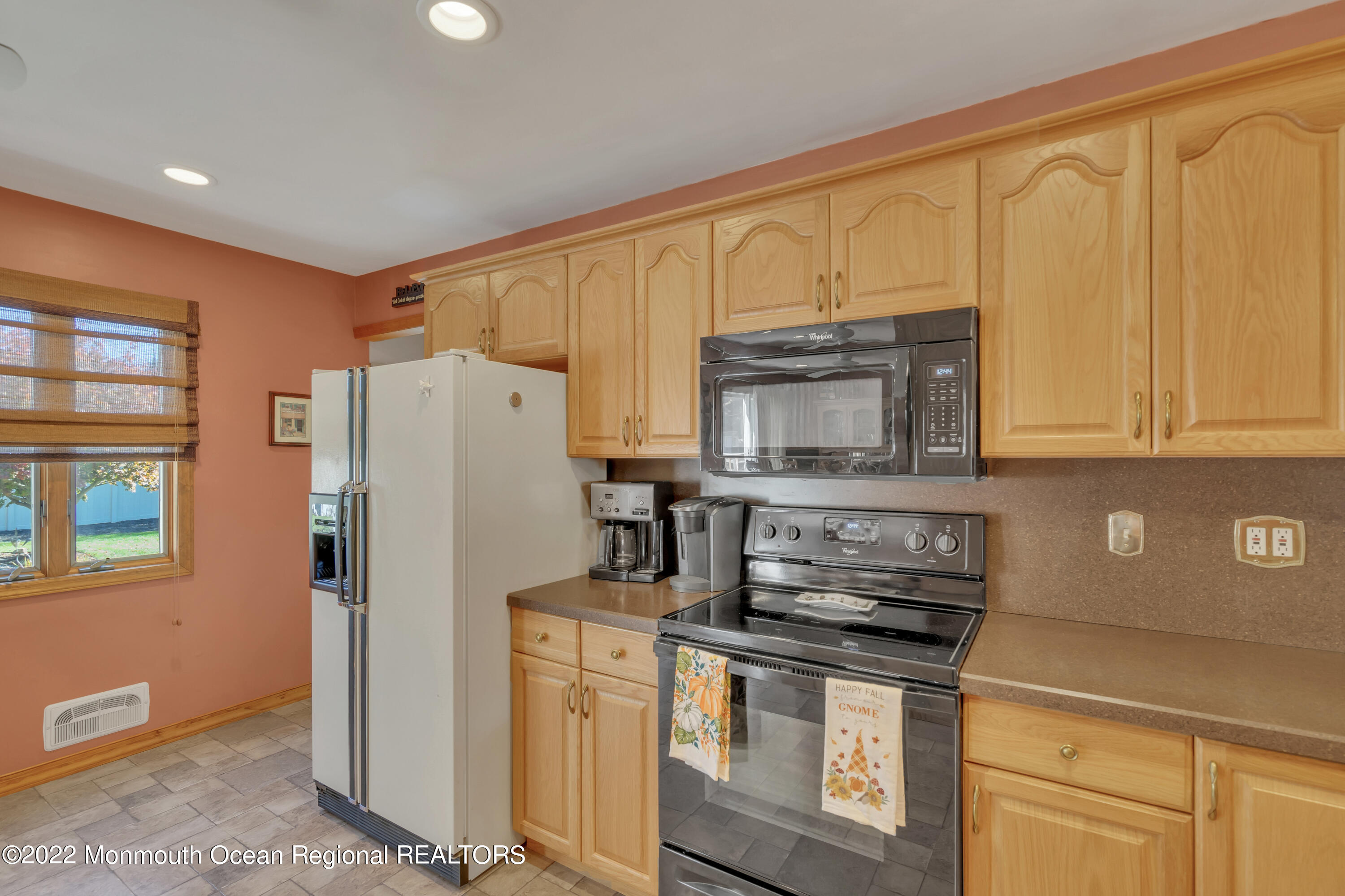 17 Glenmore Road Freehold, NJ 07728 - Photo 15 of 67 059_ev203228
