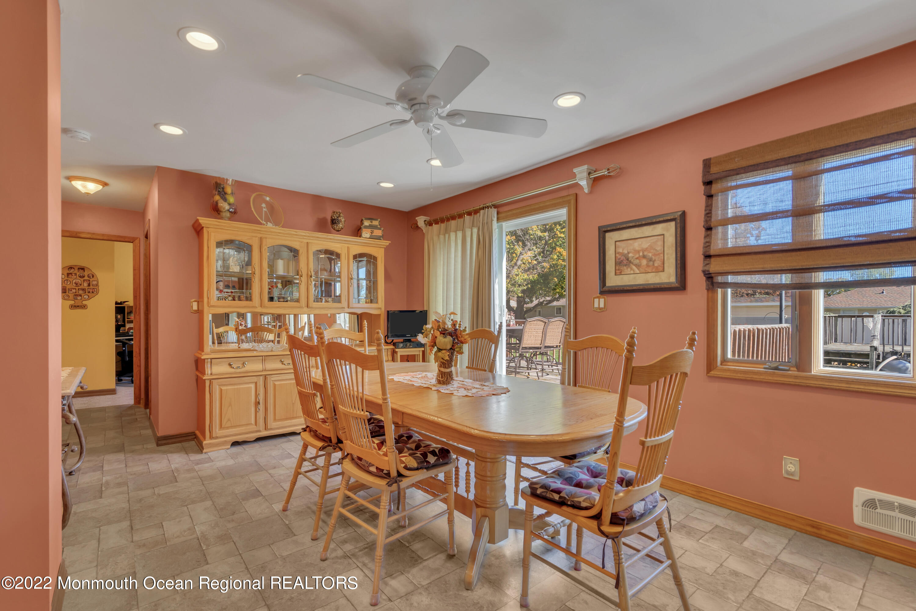 17 Glenmore Road Freehold, NJ 07728 - Photo 10 of 67 051_ev203183