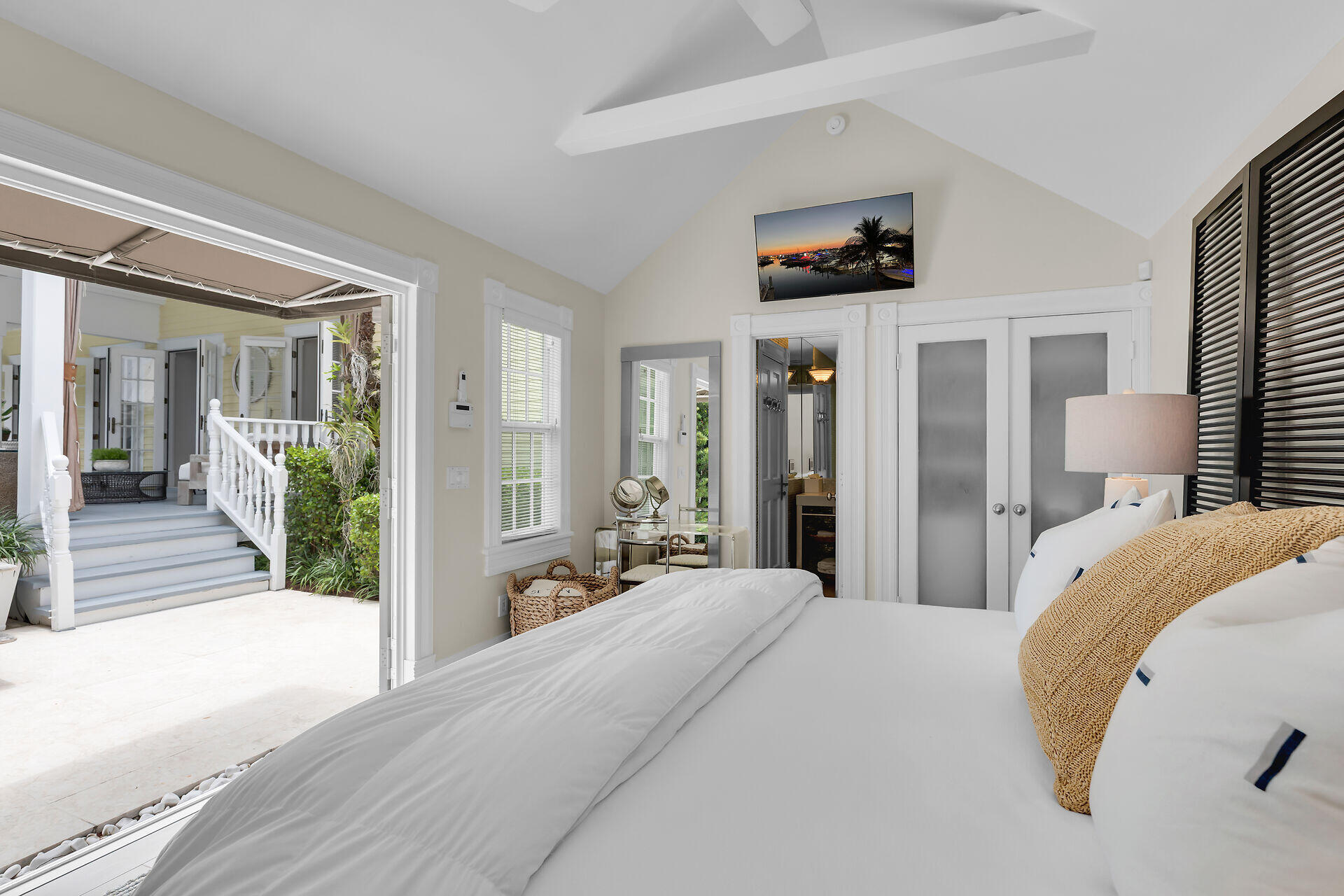 619 Ashe Street Key West, FL 33040 - Photo 34 of 42 Guest Suite