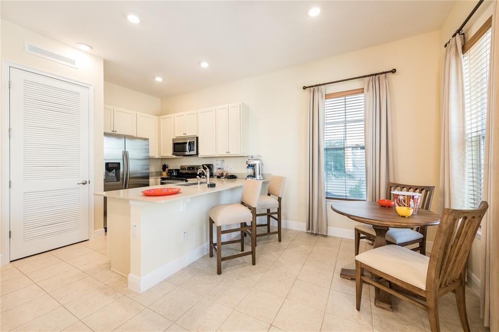 3099 Key Lime Loop Kissimmee, FL 34747 - Photo 5 of 61