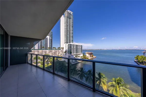 $4,750 | 460 Northeast 28th Street, Unit 707, Miami, FL 33137