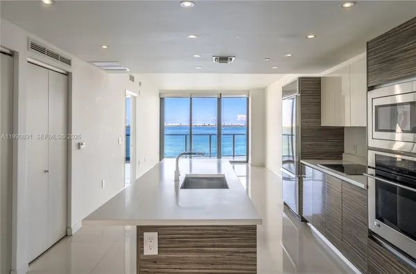 $4,750 | 460 Northeast 28th Street, Unit 707, Miami, FL 33137