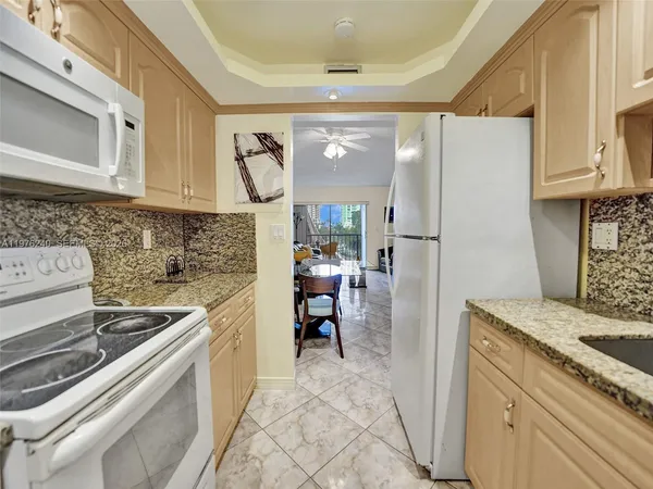 $2,550 | 201 178th Drive, Unit 439, Sunny Isles Beach, FL 33160