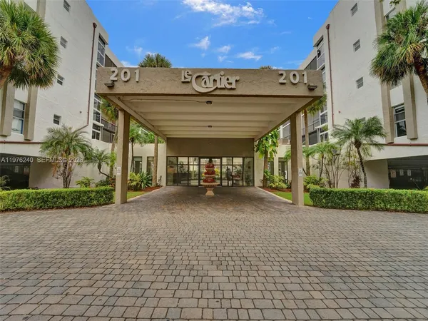 $2,550 | 201 178th Drive, Unit 439, Sunny Isles Beach, FL 33160