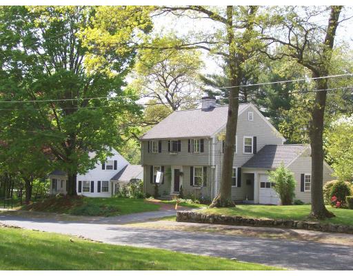32 Hutchinson Road Walpole, MA 02081 - Photo 1 of 5 Gallery Image 1