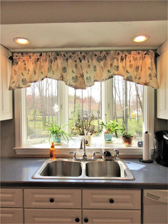 26 Raydon Road York, ME 03909 - Photo 13 of 30 Photo