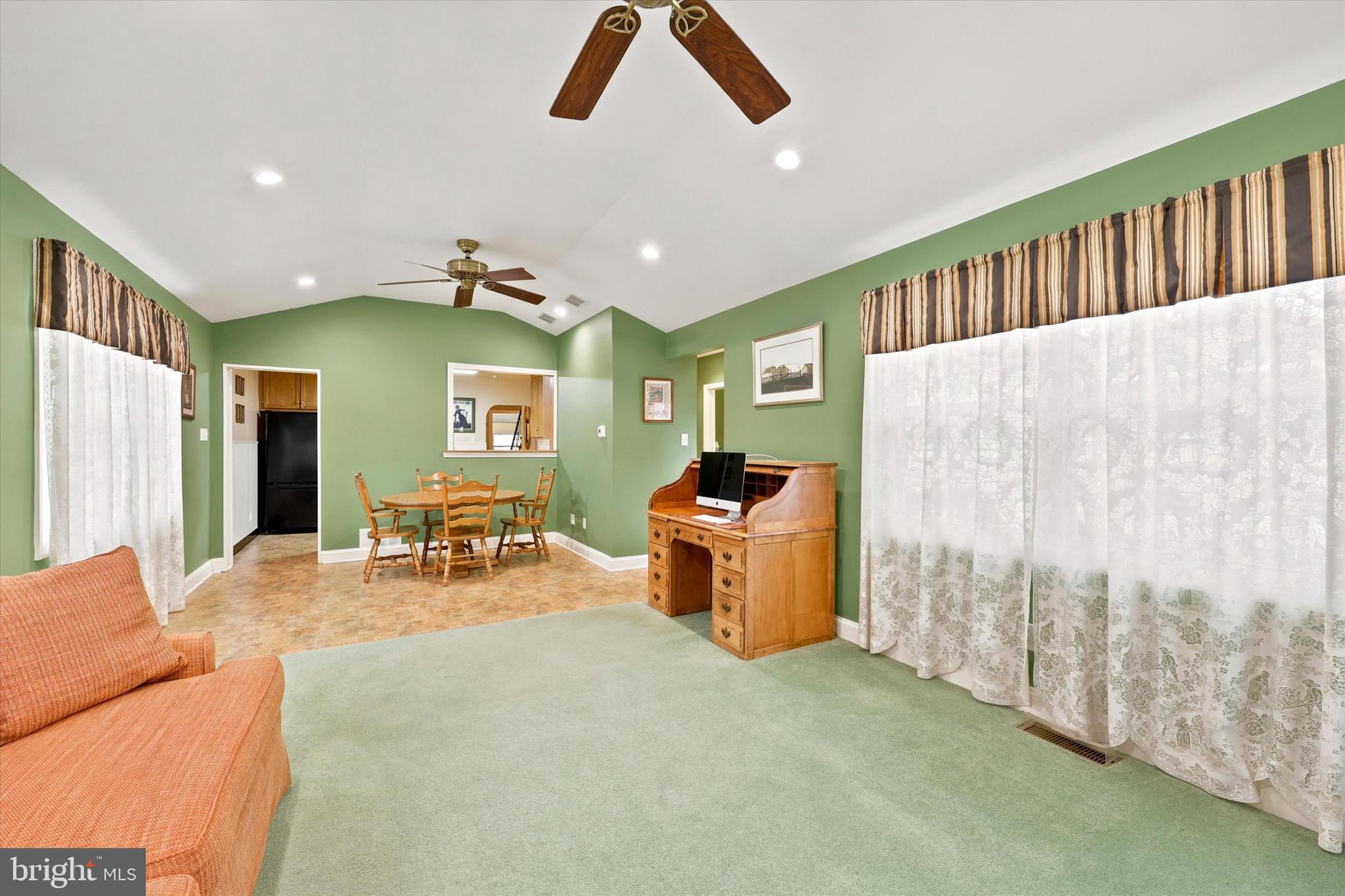 103 Wellington Road Aston, PA 19014 - Photo 16 of 24 Spacious living room