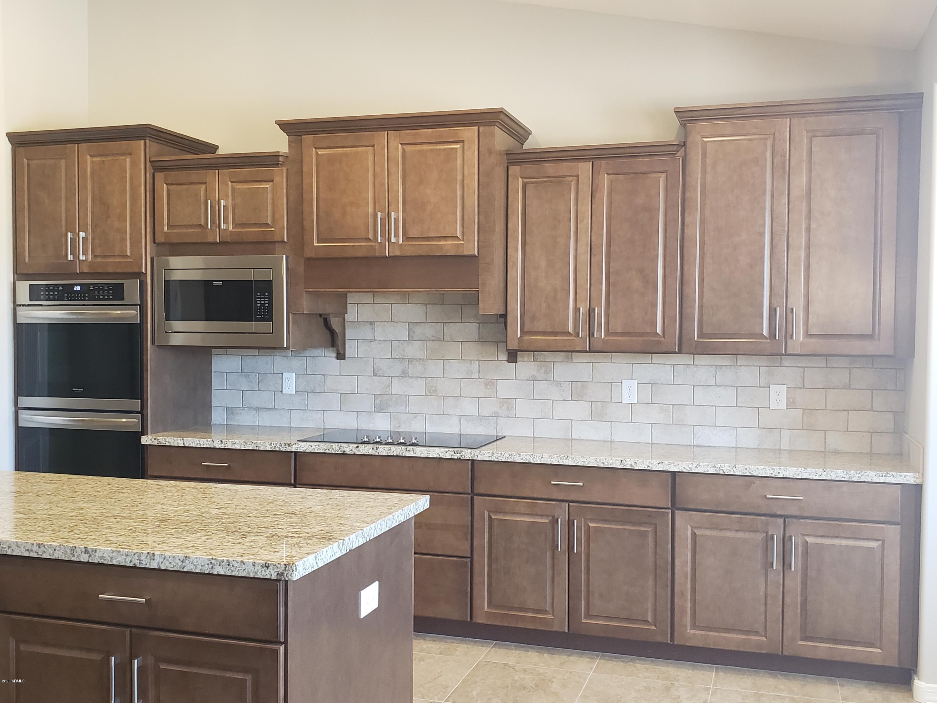 1712 West Tamar Road Phoenix, AZ 85086 - Photo 3 of 14 2331 - KITCHEN 2