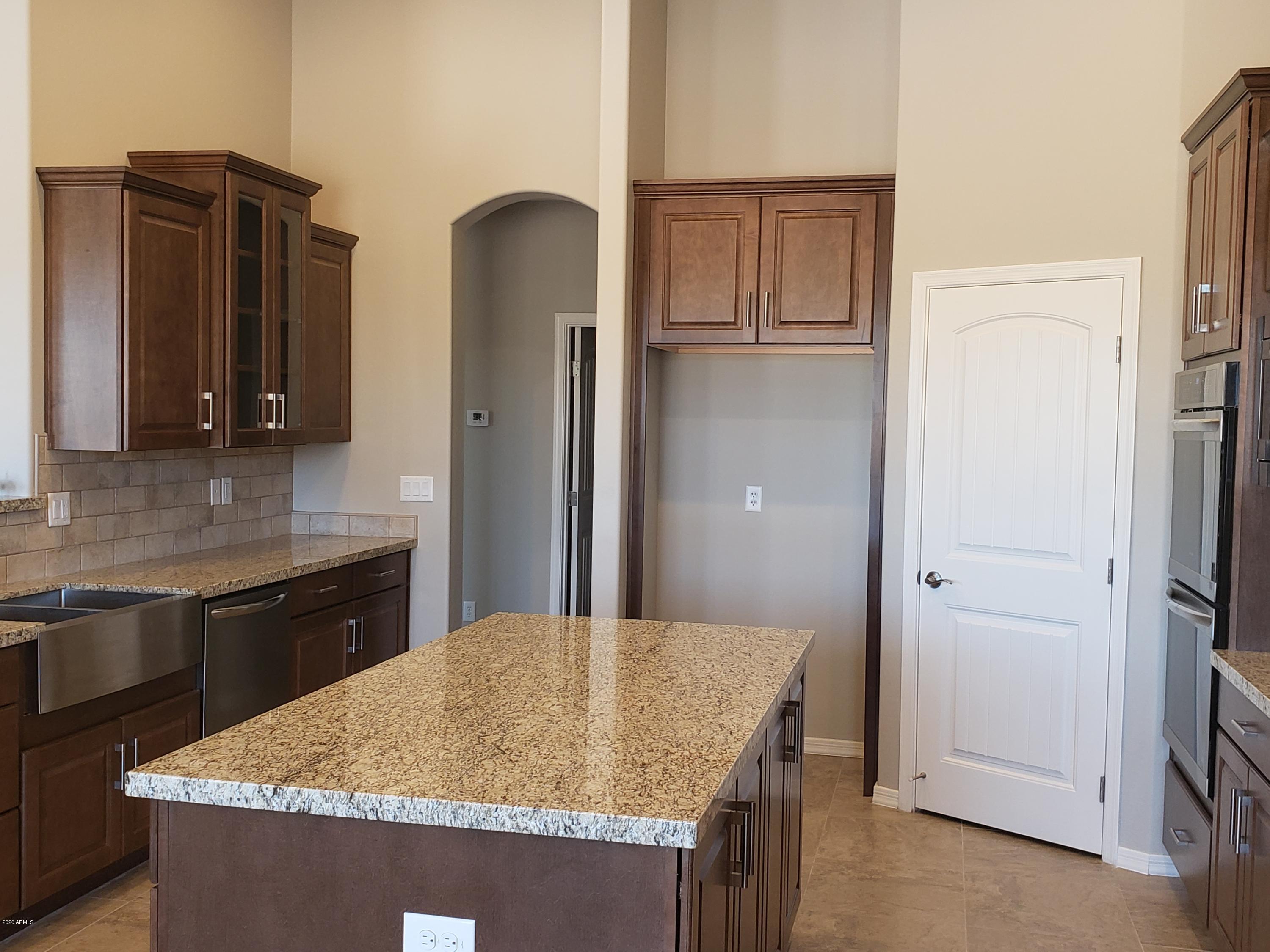 1712 West Tamar Road Phoenix, AZ 85086 - Photo 4 of 14 2331 - KITCHEN 1