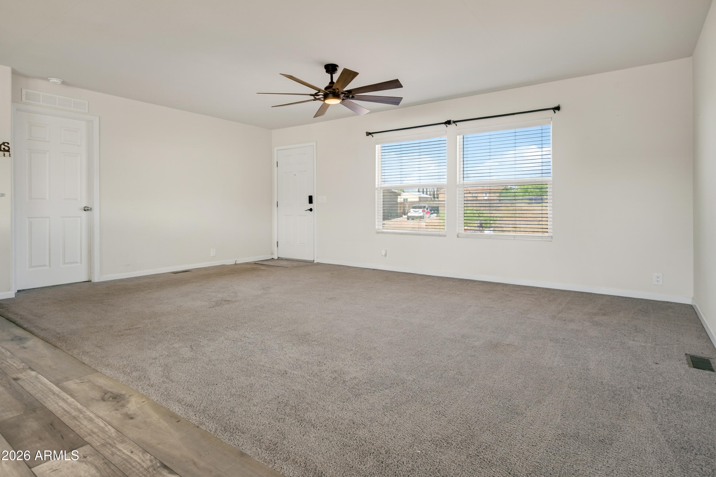 5885 North Robin Lynn Lane Rimrock, AZ 86335 - Photo 8 of 34 5885 N Robin Lynn Ln Rimrock AZ-19