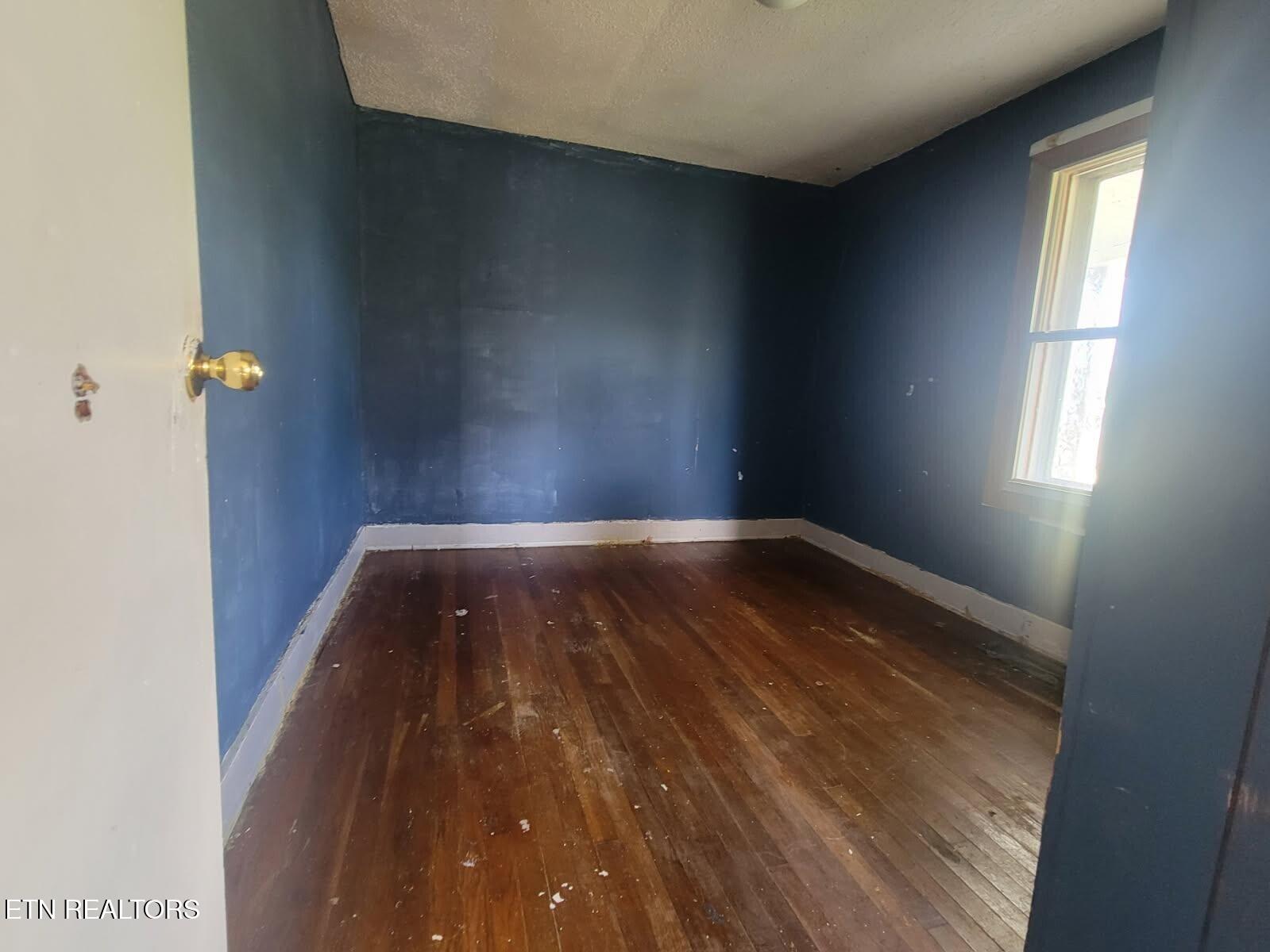 942 Mount View Road Robbins, TN 37852 - Photo 11 of 13 1