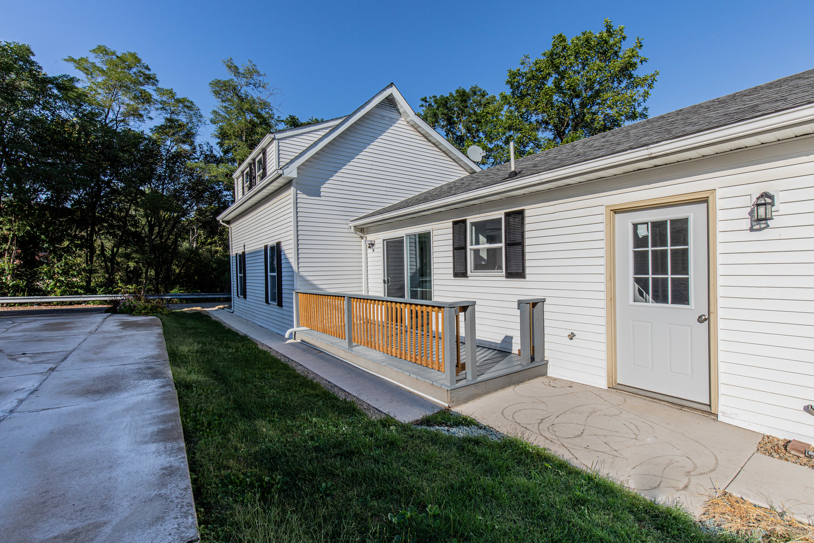 519 East Dakota Street Spring Valley, IL 61362 - Photo 23 of 23 a view of backyard with a garden and entertaining space