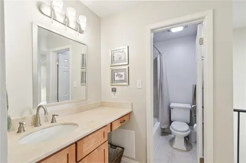 $275,000 | 760 Magazine Street, Unit 214, New Orleans, LA 70130