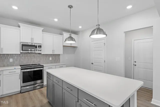 $399,000 | 264 Meadowbark Bend, Unit 43, Garner, NC 27529