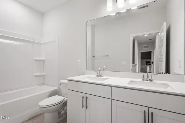 $399,000 | 264 Meadowbark Bend, Unit 43, Garner, NC 27529