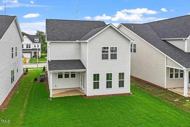 $399,000 | 264 Meadowbark Bend, Unit 43, Garner, NC 27529