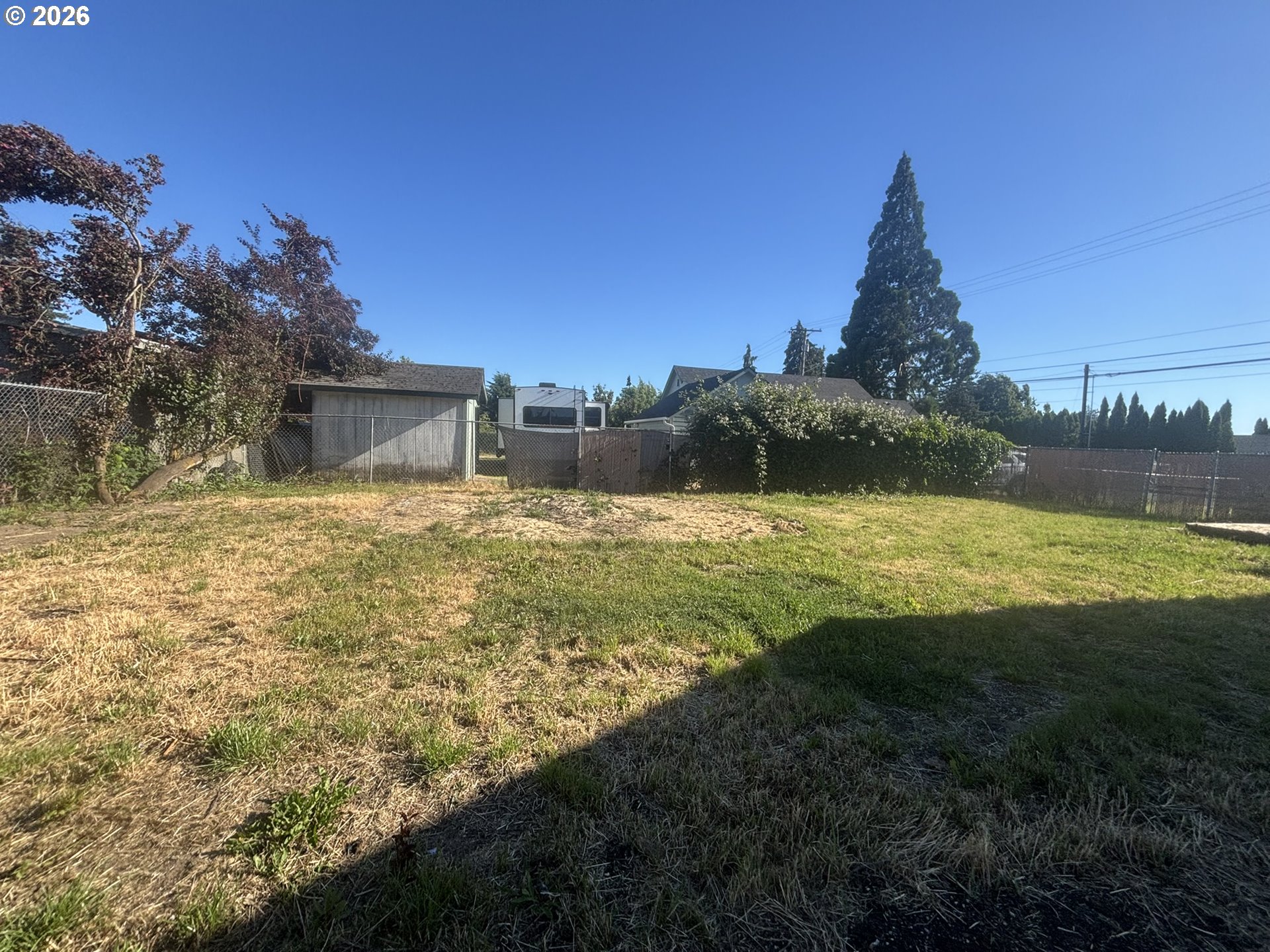 395 36th Street Springfield, OR 97478 - Photo 2 of 15