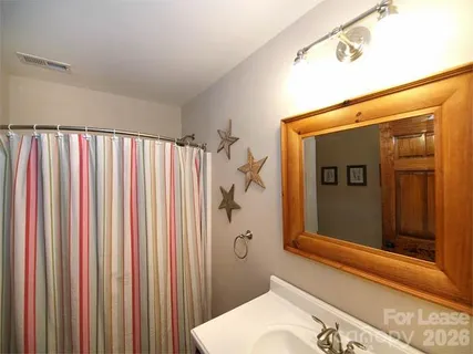 $3,950 | 821 East 37th Street, Charlotte, NC 28205