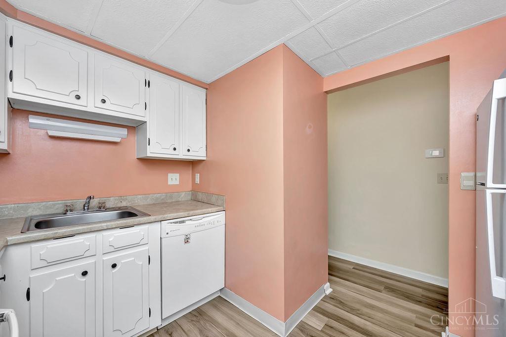 399 West Galbraith Road, Unit 101 Cincinnati, OH 45215 - Photo 12 of 35