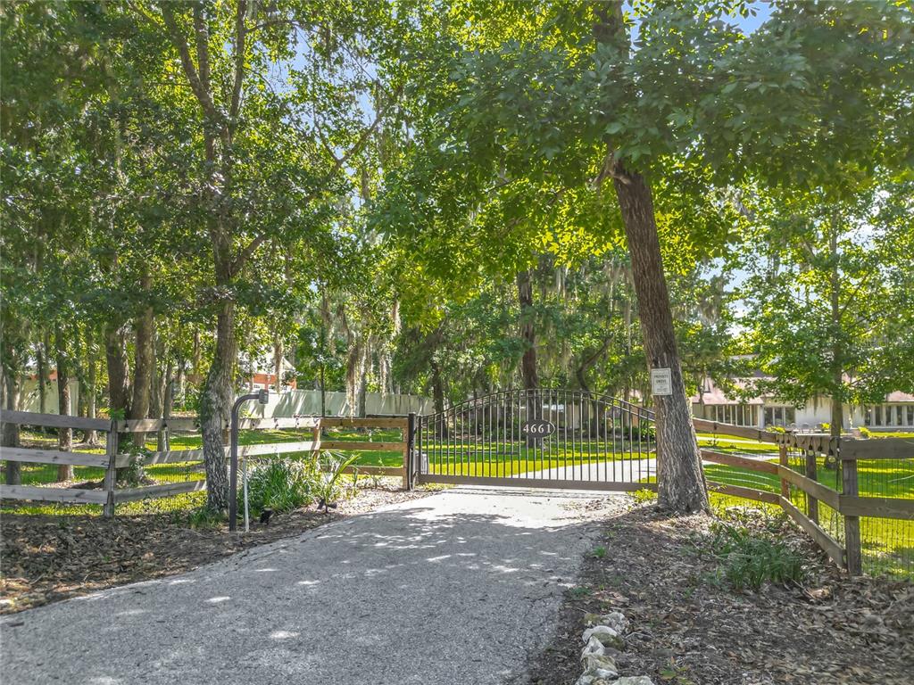 4661 Southwest 7th Avenue Road Ocala, FL 34471 - Photo 90 of 94 a view of a park with large trees