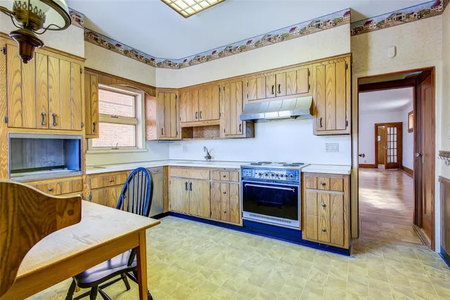 $1,100,000 | 8507 Union Turnpike | Glendale