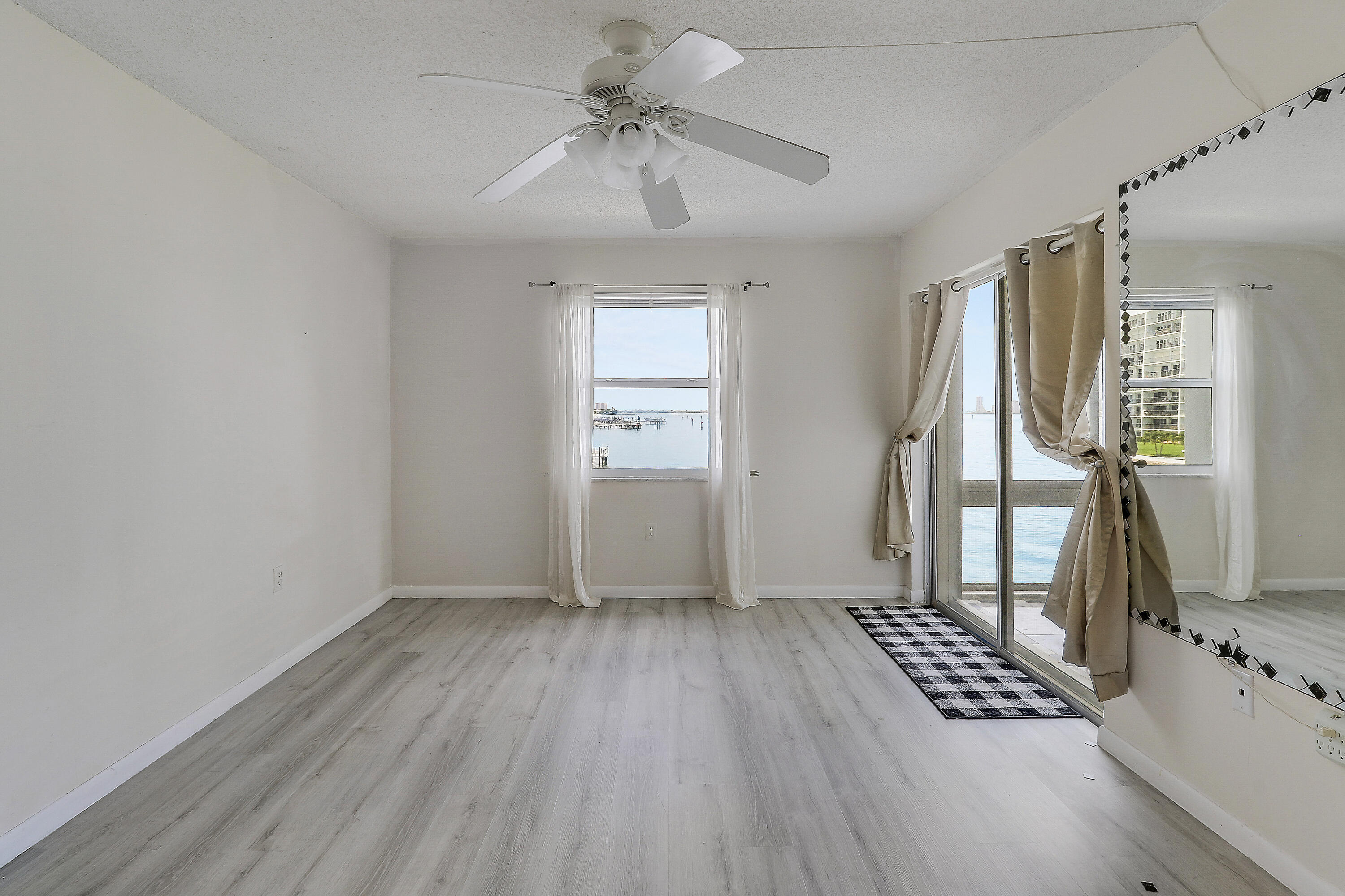 410 Wilma Circle, Unit 308 Riviera Beach, FL 33404 - Photo 22 of 37 House 1-10