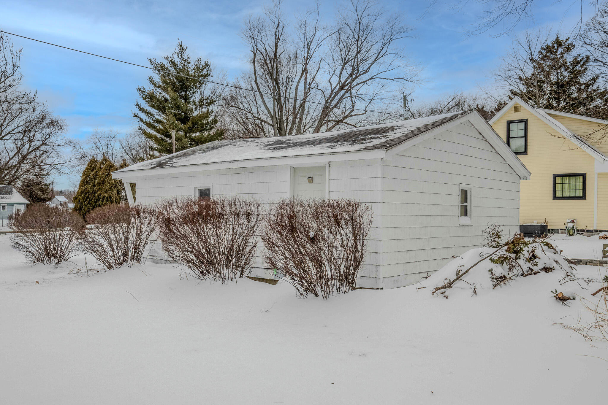 5935 Sawyer Road Sawyer, MI 49125 - Photo 15 of 18 Garage Back