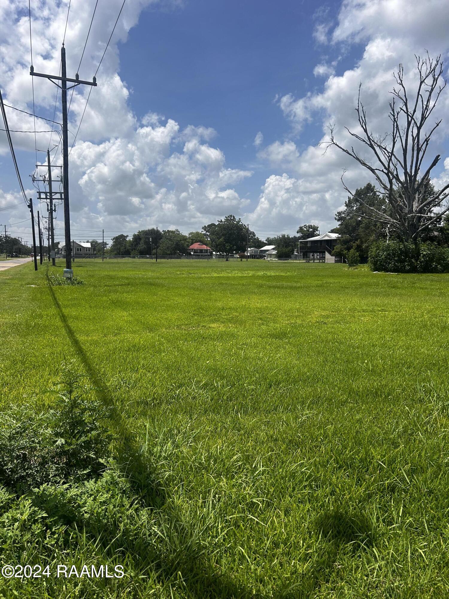 205-211 North President Street Delcambre, LA 70528 - Photo 9 of 10 IMG_7112