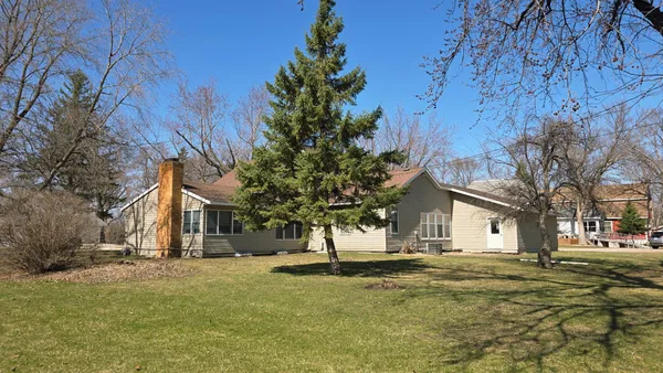 $249,000 | 535 West 1st Street, Cottonwood, MN 56229