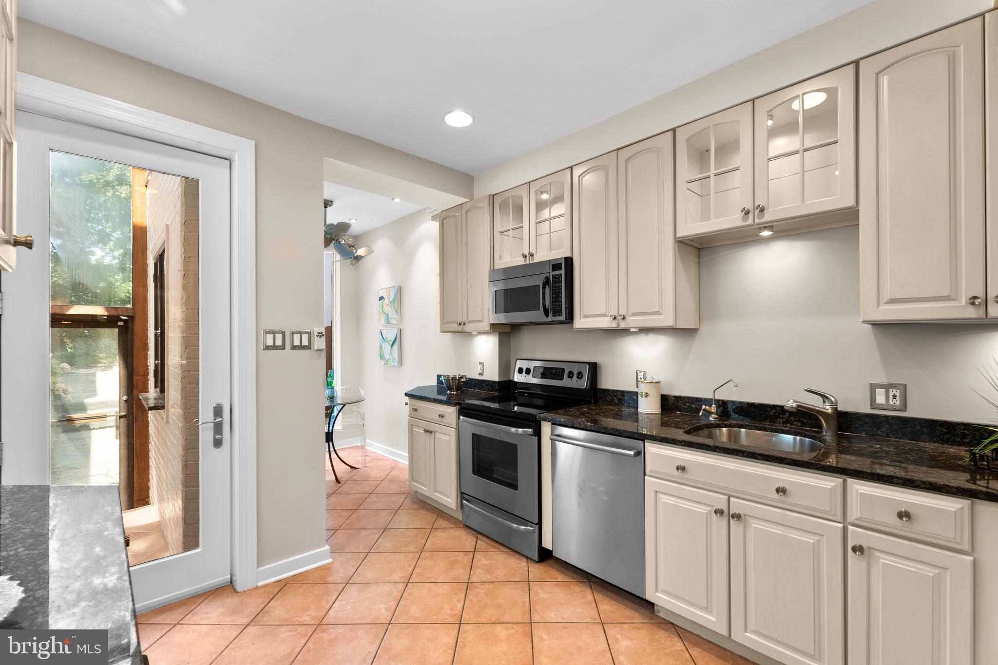 1216 28th Street Northwest Washington, DC 20007 - Photo 11 of 42