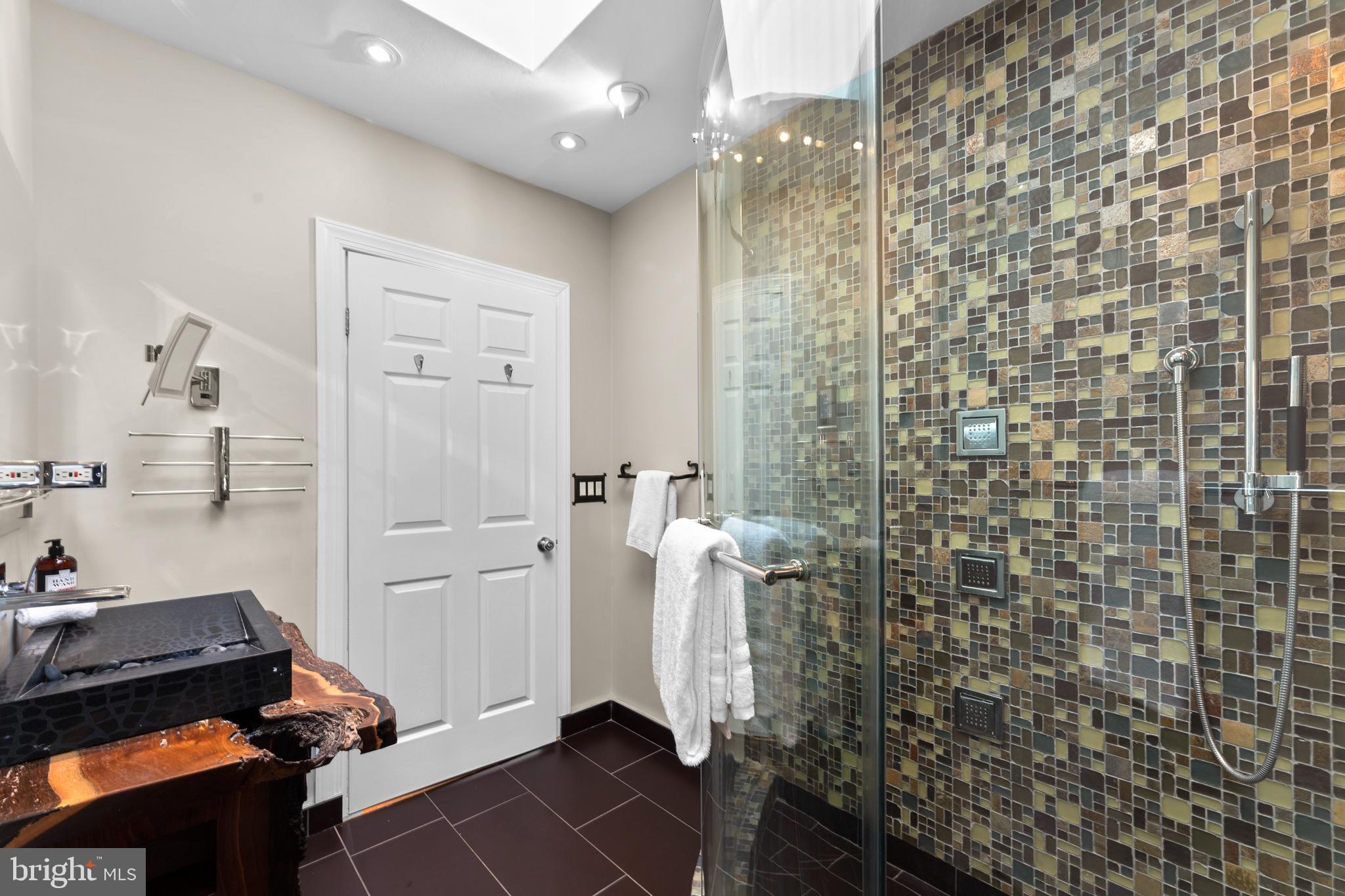 1216 28th Street Northwest Washington, DC 20007 - Photo 23 of 42