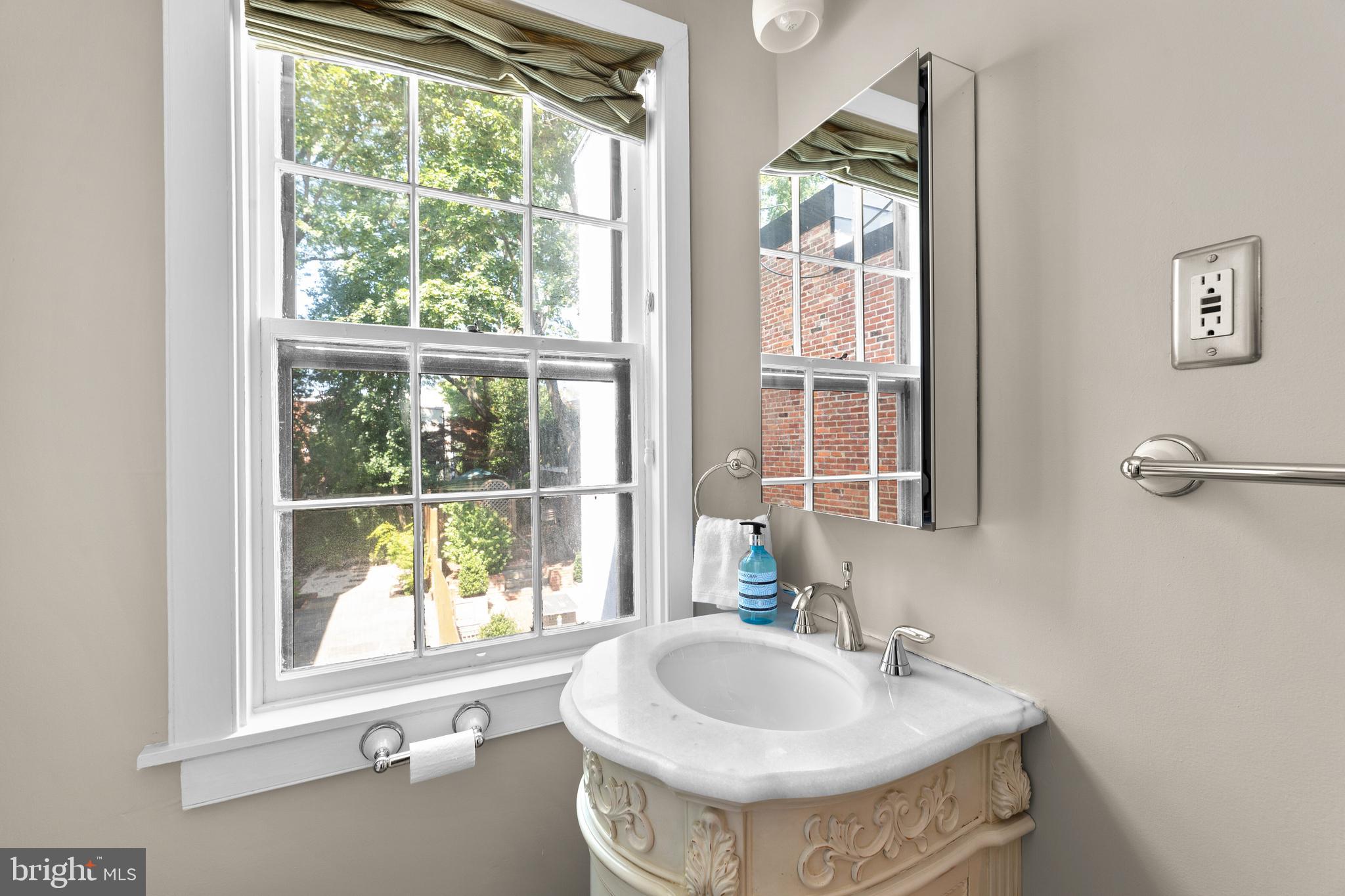 1216 28th Street Northwest Washington, DC 20007 - Photo 28 of 42