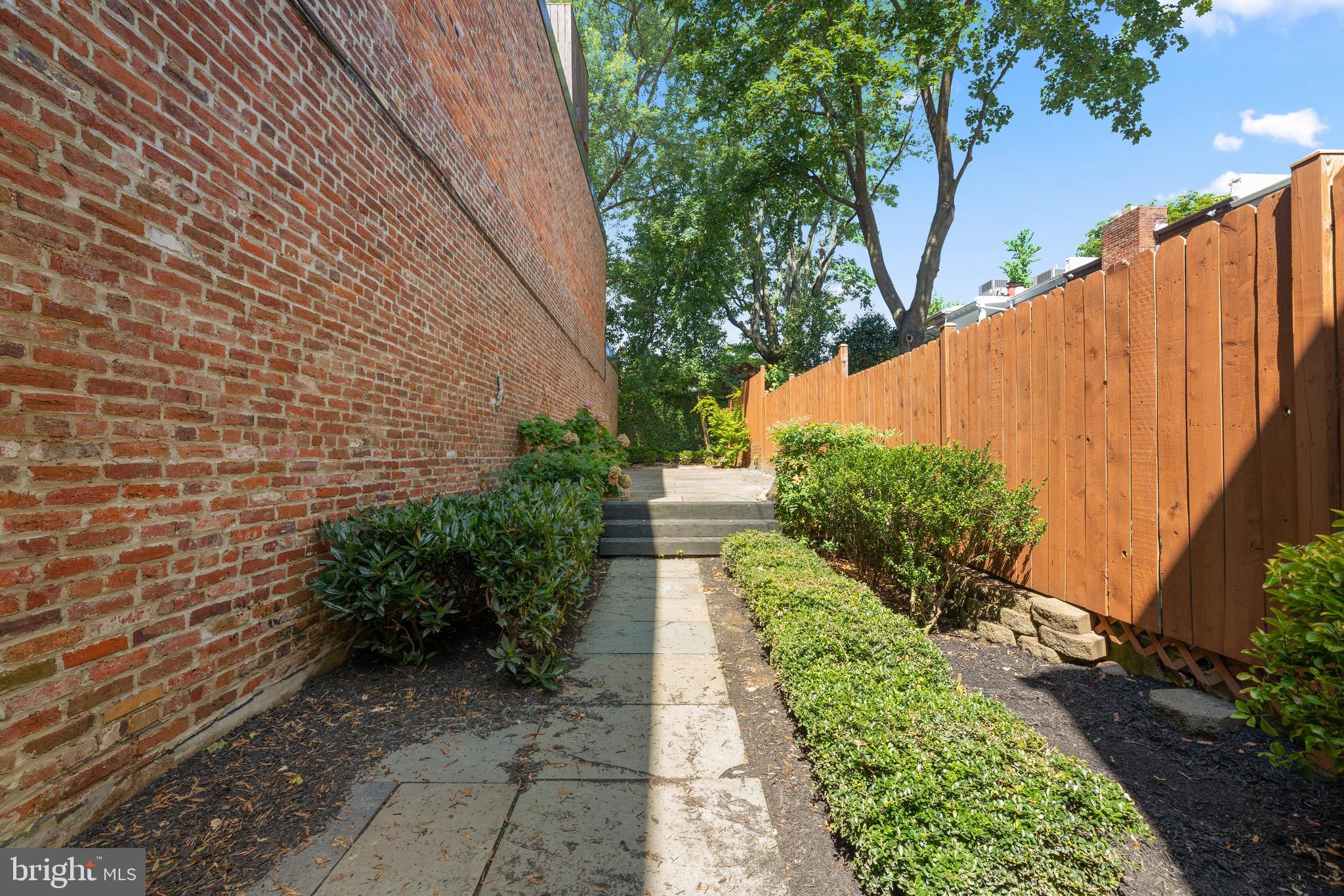 1216 28th Street Northwest Washington, DC 20007 - Photo 36 of 42