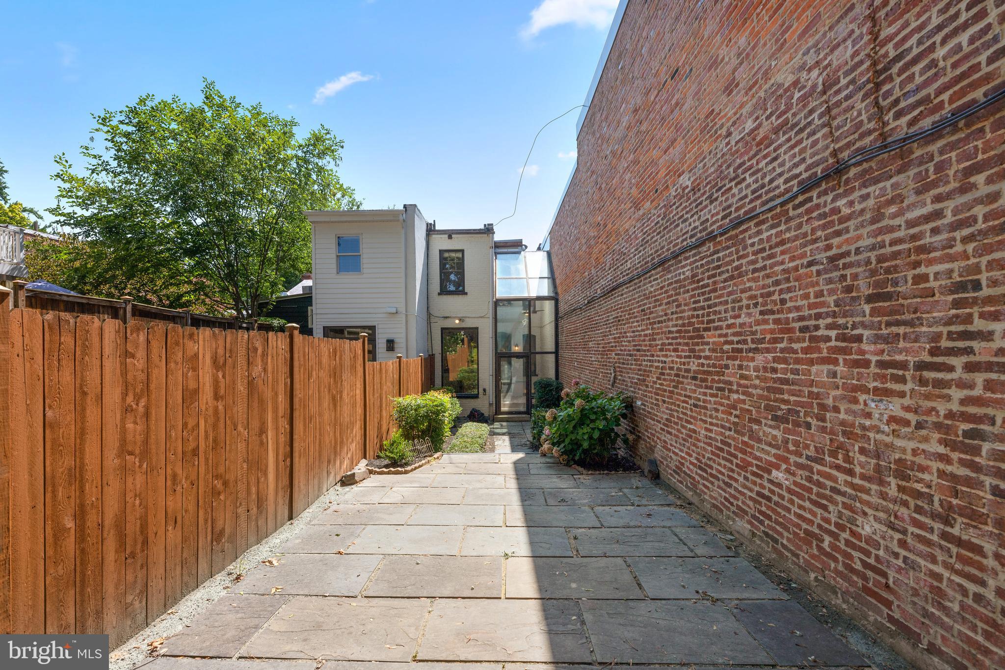 1216 28th Street Northwest Washington, DC 20007 - Photo 39 of 42