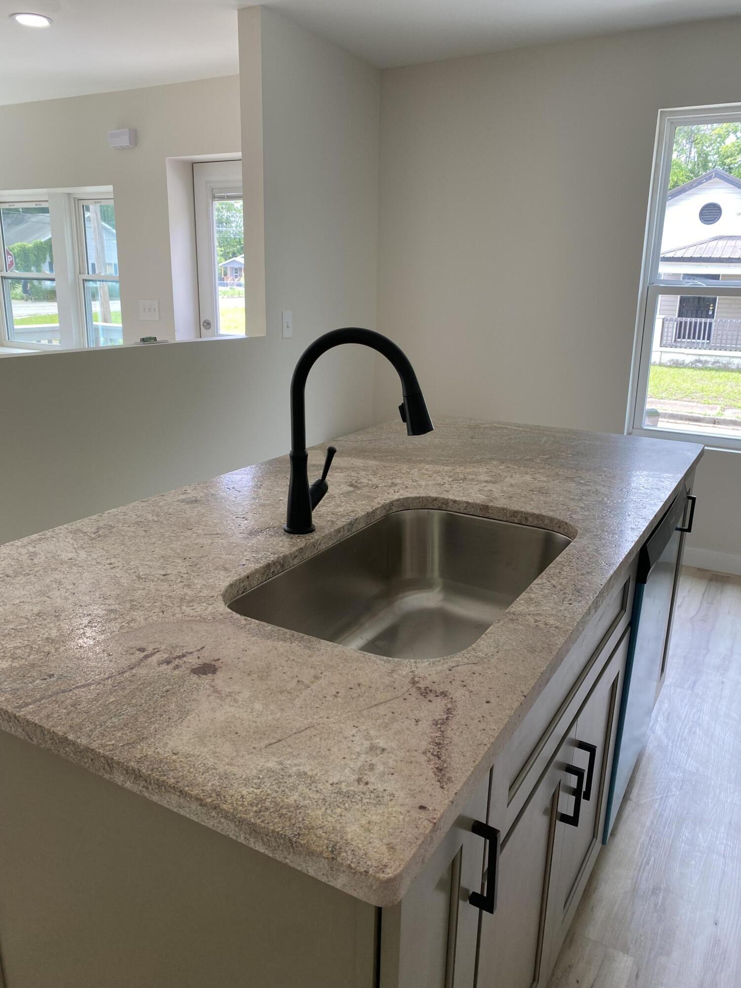 1815 Newell Avenue Chattanooga, TN 37404 - Photo 7 of 33 IMG_5593