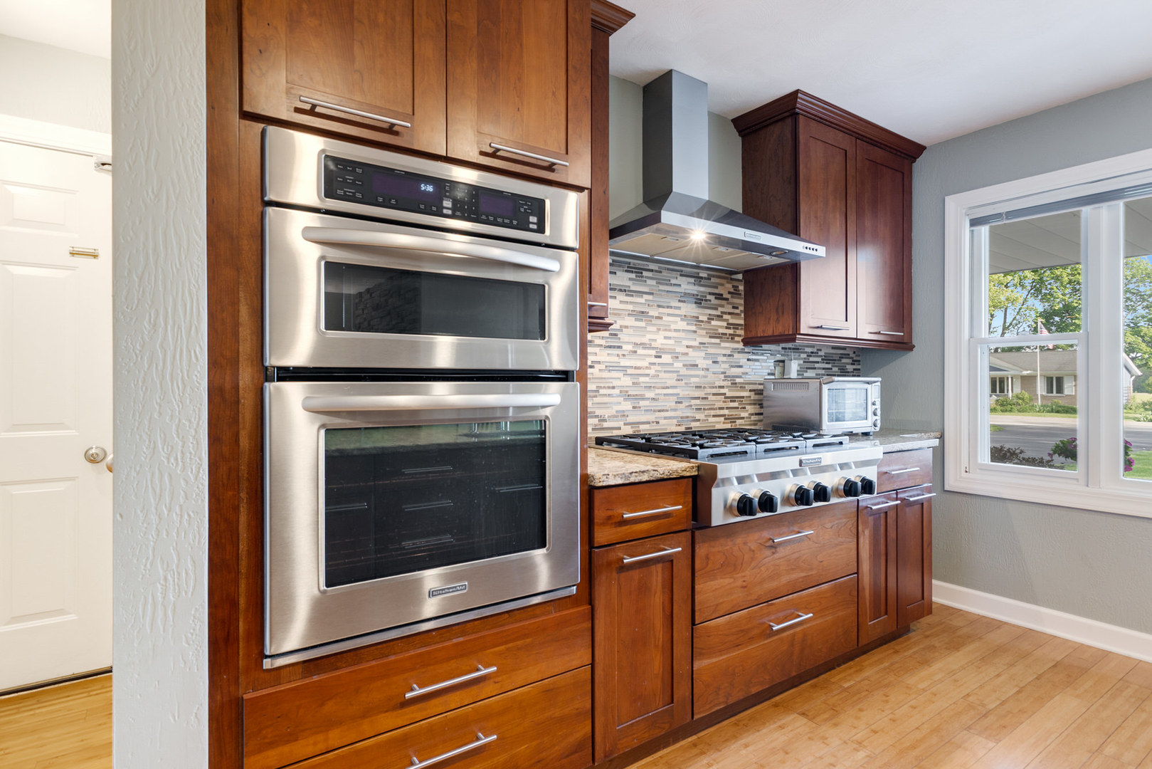 415 Maplewood Drive Sycamore, IL 60178 - Photo 14 of 31