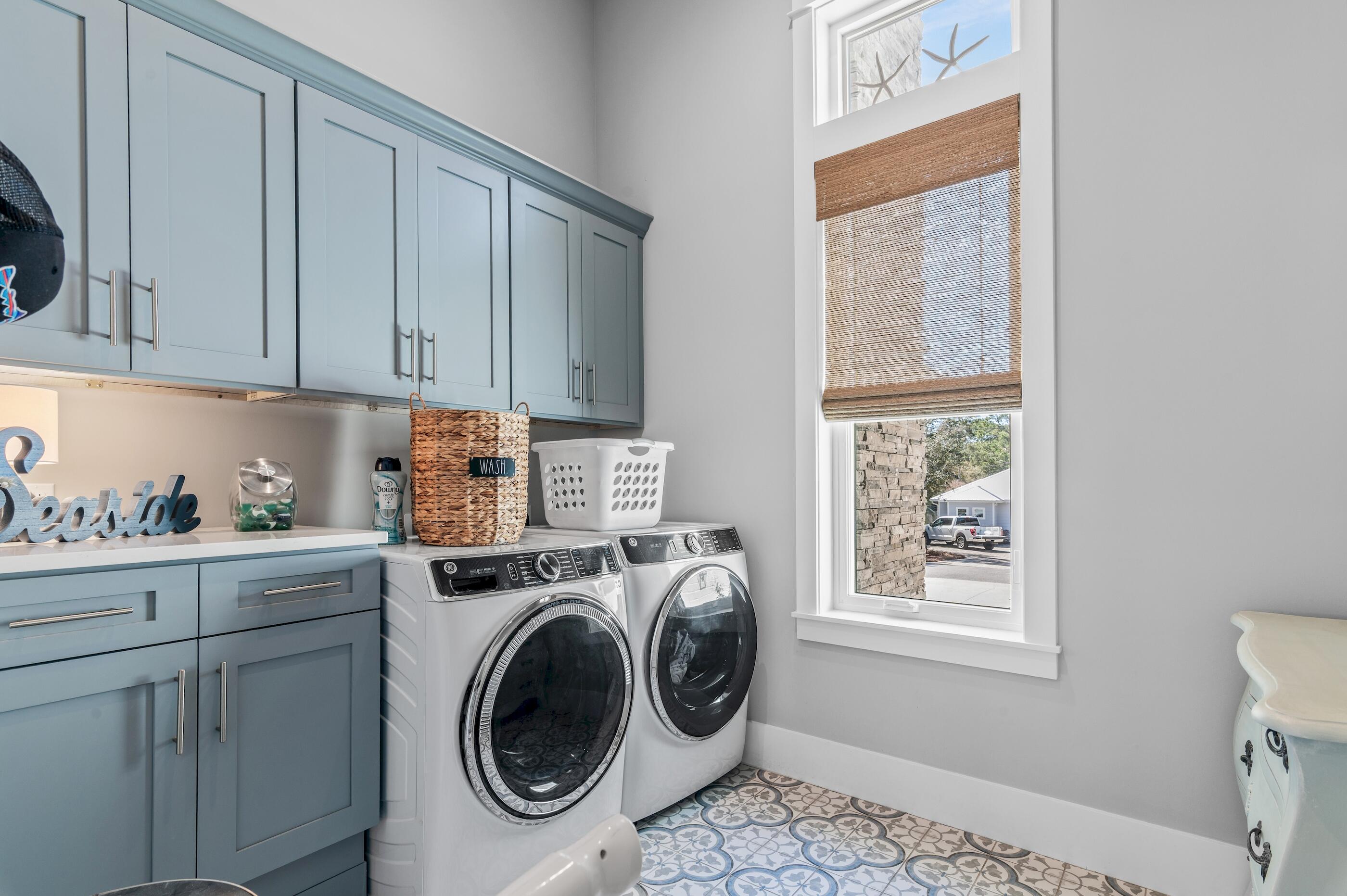 88 Beth Lane Santa Rosa Beach, FL 32459 - Photo 50 of 79 a utility room with closet dryer and washer