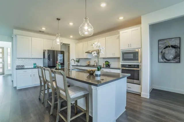 $695,000 | 1404 Huckleberry Street, Northlake, TX 76226