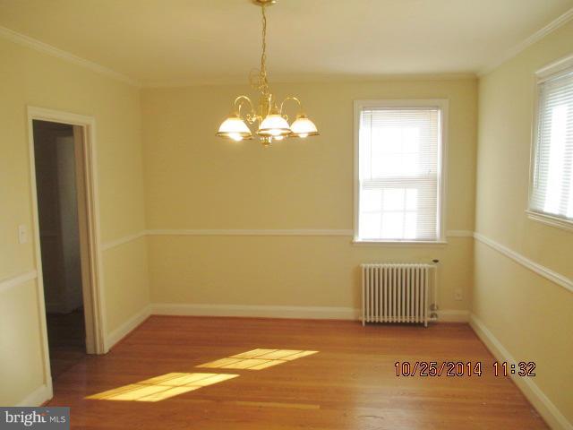 4501 Harcourt Road Baltimore, MD 21214 - Photo 6 of 19 Dining Room