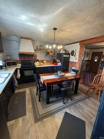 $295,000 | 4803 West 500 North, Winchester, IN 47394