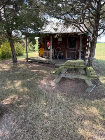 $295,000 | 4803 West 500 North, Winchester, IN 47394