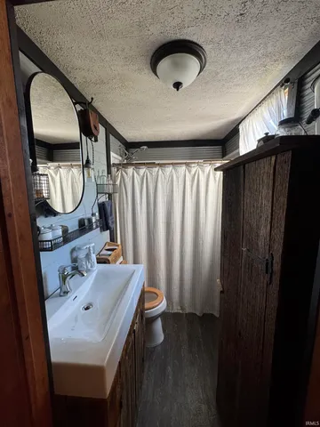 $295,000 | 4803 West 500 North, Winchester, IN 47394