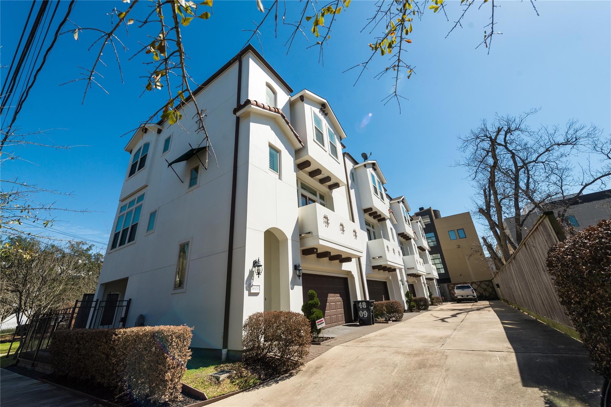 4805 Jackson Street Houston, TX 77004 - Photo 1 of 38