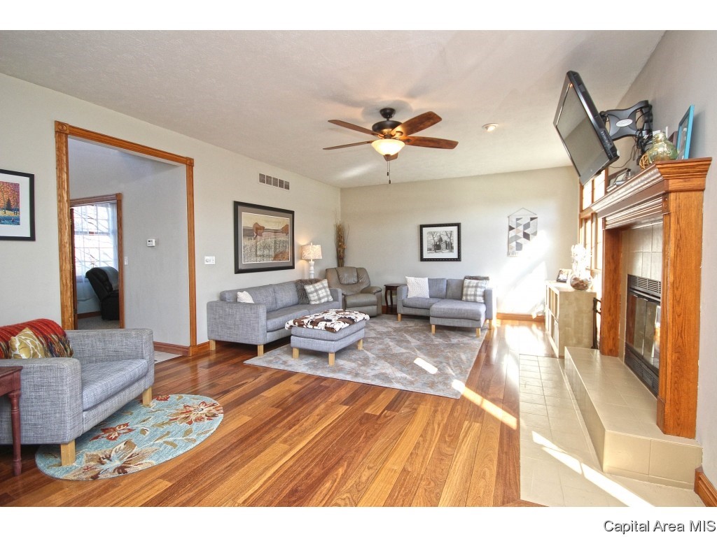 4304 Lavender Lane Springfield, IL 62711 - Photo 5 of 31
