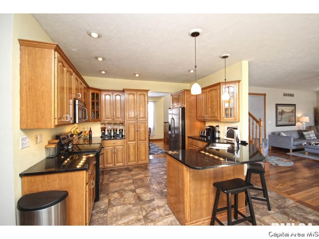 4304 Lavender Lane Springfield, IL 62711 - Photo 9 of 31