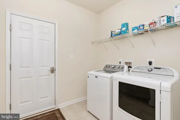$539,900 | 6227 East Dranesville Drive, Fredericksburg, VA 22407