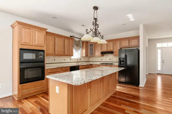 $539,900 | 6227 East Dranesville Drive, Fredericksburg, VA 22407