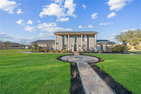 $685,000 | 43910 Highway 290 Business, Prairie View, TX 77484
